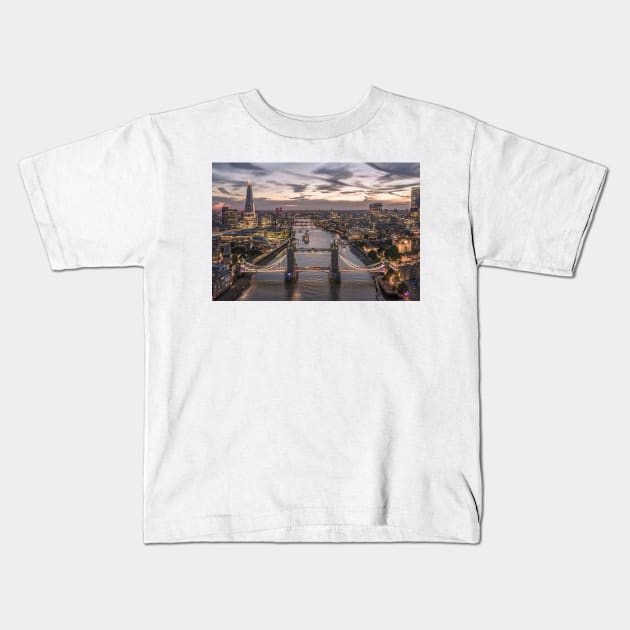 London River Thames Dusk Kids T-Shirt by OctoVision